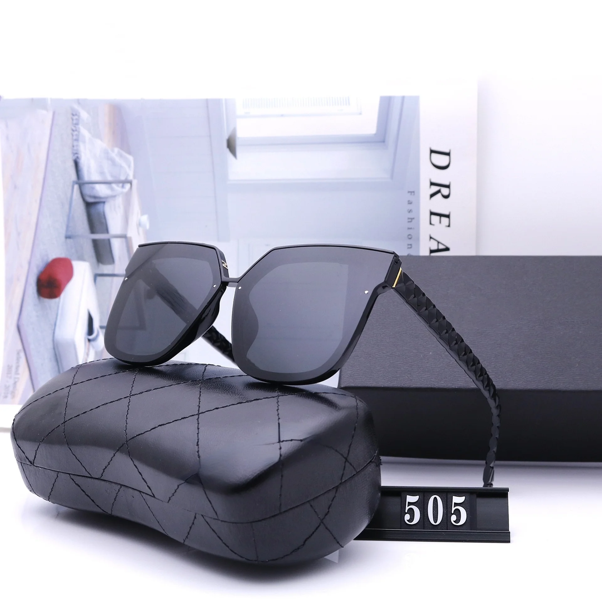 2022 Luxury New Brand Square Sunglasses Cat Eye Big Frame Sun Glass AAA Fashion Designer Polarizer UV400 Gafas de sol
2022 Luxury New Brand Square Sunglasses Cat Eye Big Frame Sun Glass AAA Fashion Designer Polarizer UV400 Gafas de sol