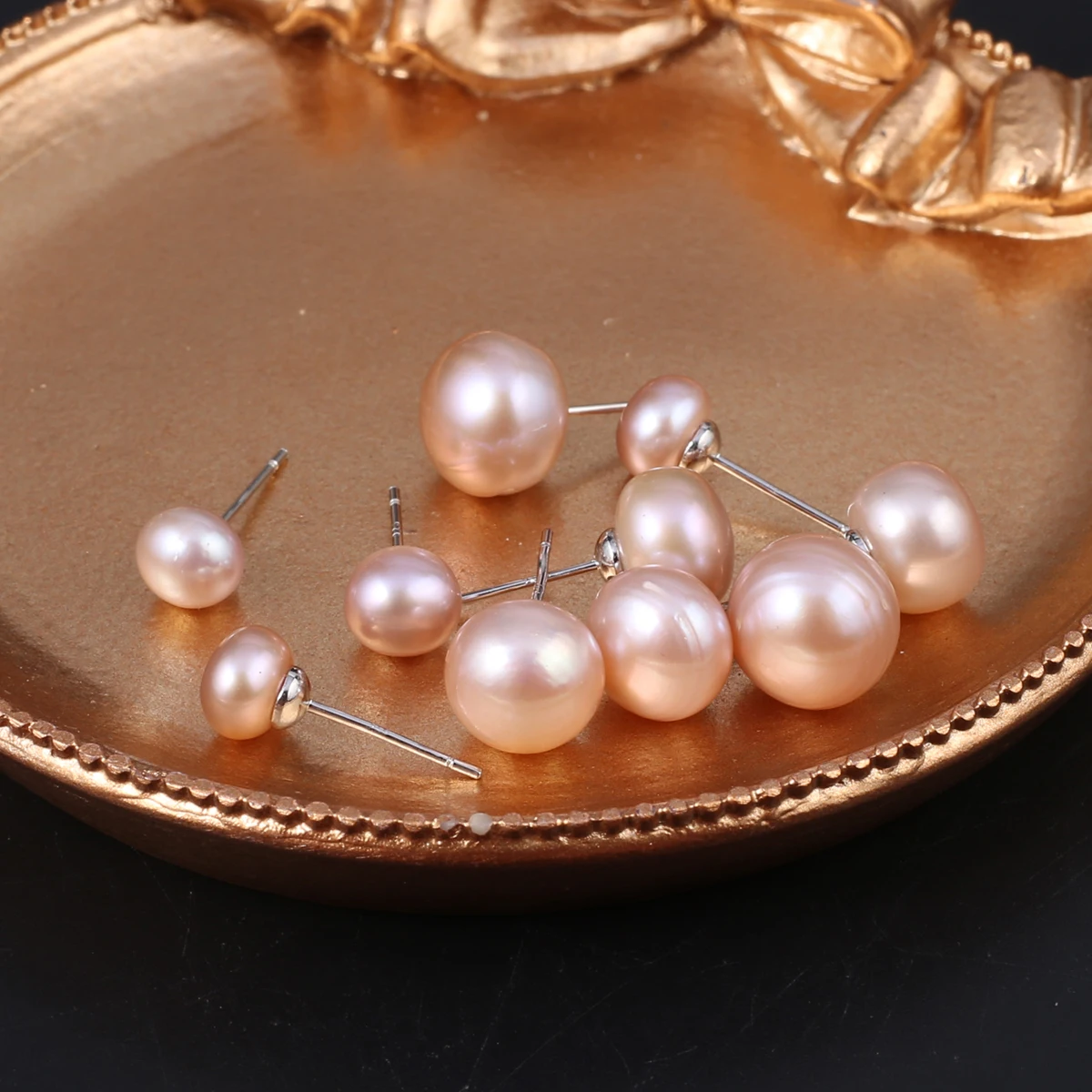 Fine Natural Freshwater Pearl Stud Earrings Polished Pearl Earring High Quality for Women Trendy Earring Jewelry Party Gifts
Fine Natural Freshwater Pearl Stud Earrings Polished Pearl Earring High Quality for Women Trendy Earring Jewelry Party Gifts