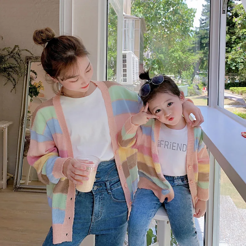 Mother And Daughter Sweater Mom And Baby Girl Matching Clothes Children Knitted Cardigan Coat Fashion Women Knit Rainbow Jacket
Mother And Daughter Sweater Mom And Baby Girl Matching Clothes Children Knitted Cardigan Coat Fashion Women Knit Rainbow Jacket