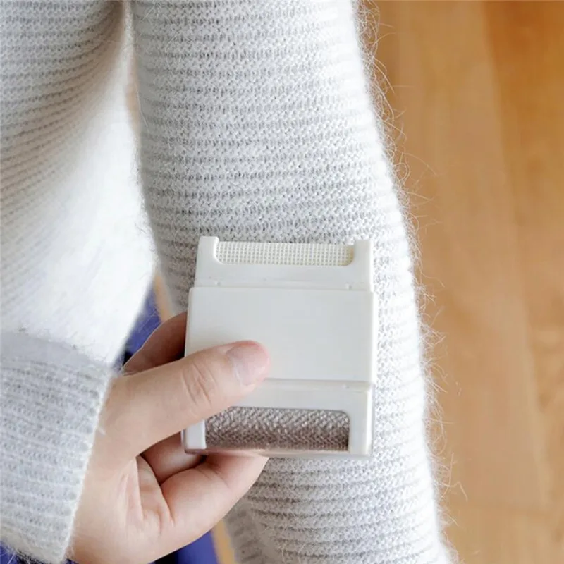 Mini Lint Remover Manual Hair Ball Trimmer Fuzz Pellet Cut Machine Portable Epilator Sweater Clothe Shaver Laundry Cleaning Tool
Mini Lint Remover Manual Hair Ball Trimmer Fuzz Pellet Cut Machine Portable Epilator Sweater Clothe Shaver Laundry Cleaning Tool