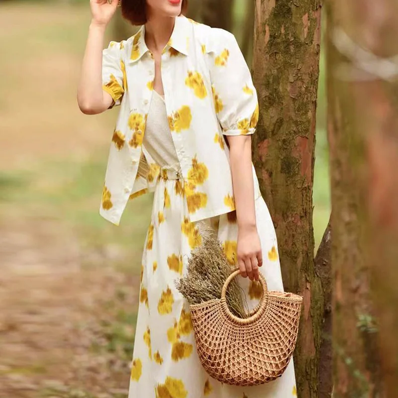 2 Pieces Sets Women Summer Outfits Blouses A-Line Skirts Fashion Floral Print Elegant Office Lady Casual Holiday Japanese Korean
2 Pieces Sets Women Summer Outfits Blouses A-Line Skirts Fashion Floral Print Elegant Office Lady Casual Holiday Japanese Korean