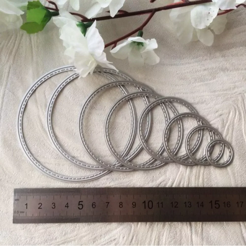 8Pcs Round Circle Cutting Dies Frame Metal Craft Die Cut Stencils Paper Card Decorative Embossing
8Pcs Round Circle Cutting Dies Frame Metal Craft Die Cut Stencils Paper Card Decorative Embossing