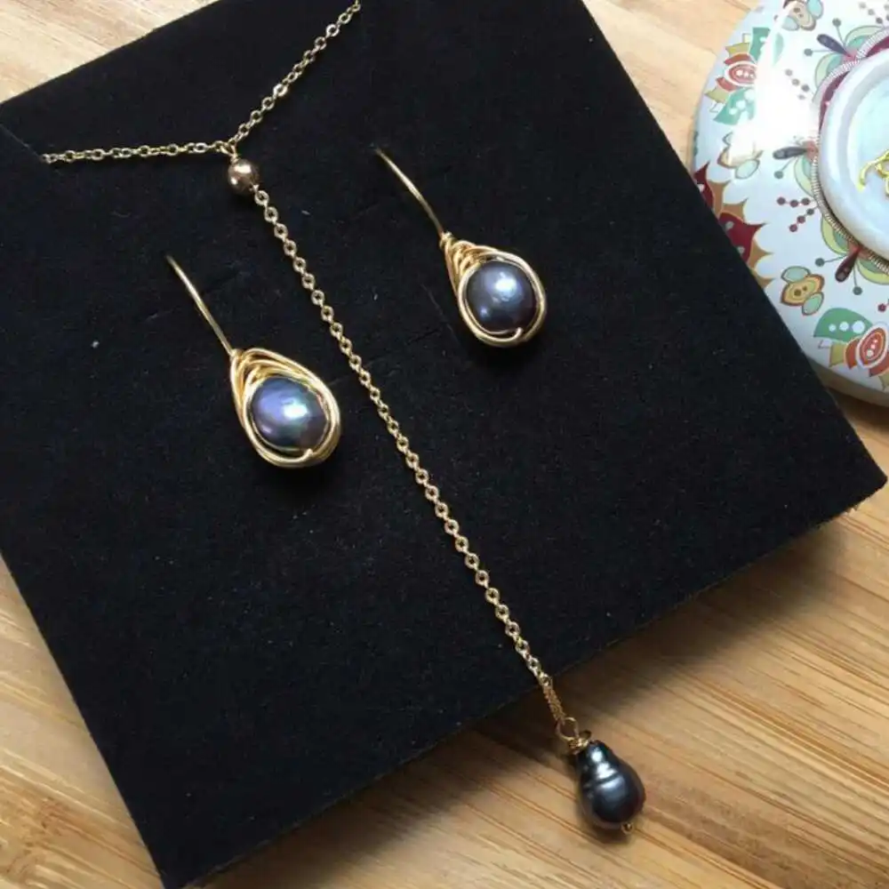 9-10MM Natural Peacock Blue Baroque Pendant Earring Set Crystal Amulet Charms Women Necklace Fashion Quartz Unisex Jewelry
9-10MM Natural Peacock Blue Baroque Pendant Earring Set Crystal Amulet Charms Women Necklace Fashion Quartz Unisex Jewelry