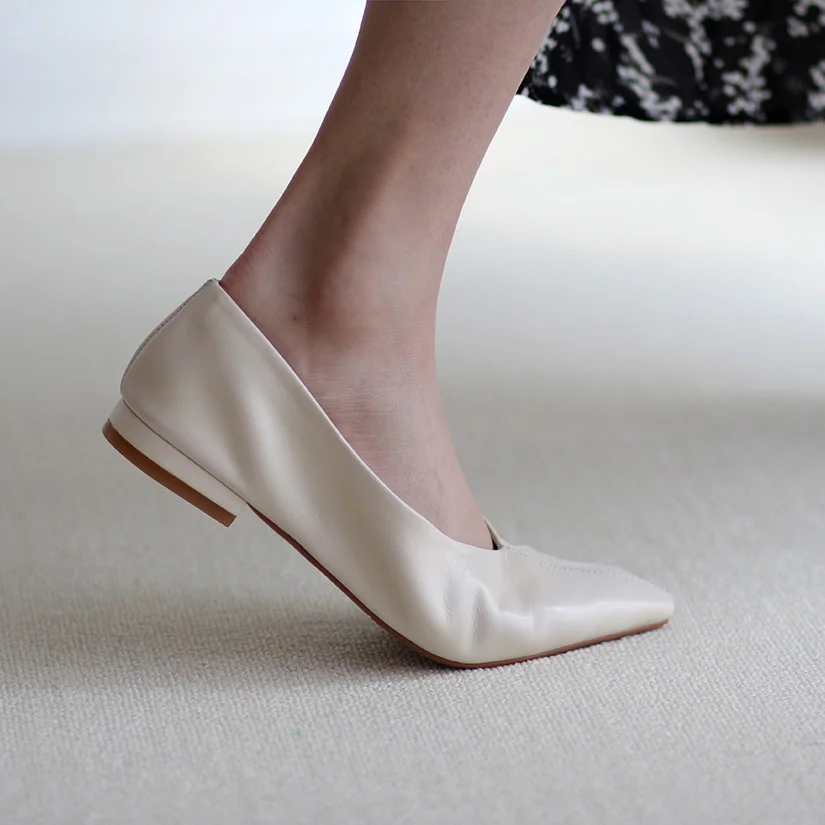 2022 Soft Leather Comfort Women Flats Grandma Loafers Slip On Low Heels Fashion Spring Autumn Mules Woman Simple Shoes Cowhide
2022 Soft Leather Comfort Women Flats Grandma Loafers Slip On Low Heels Fashion Spring Autumn Mules Woman Simple Shoes Cowhide