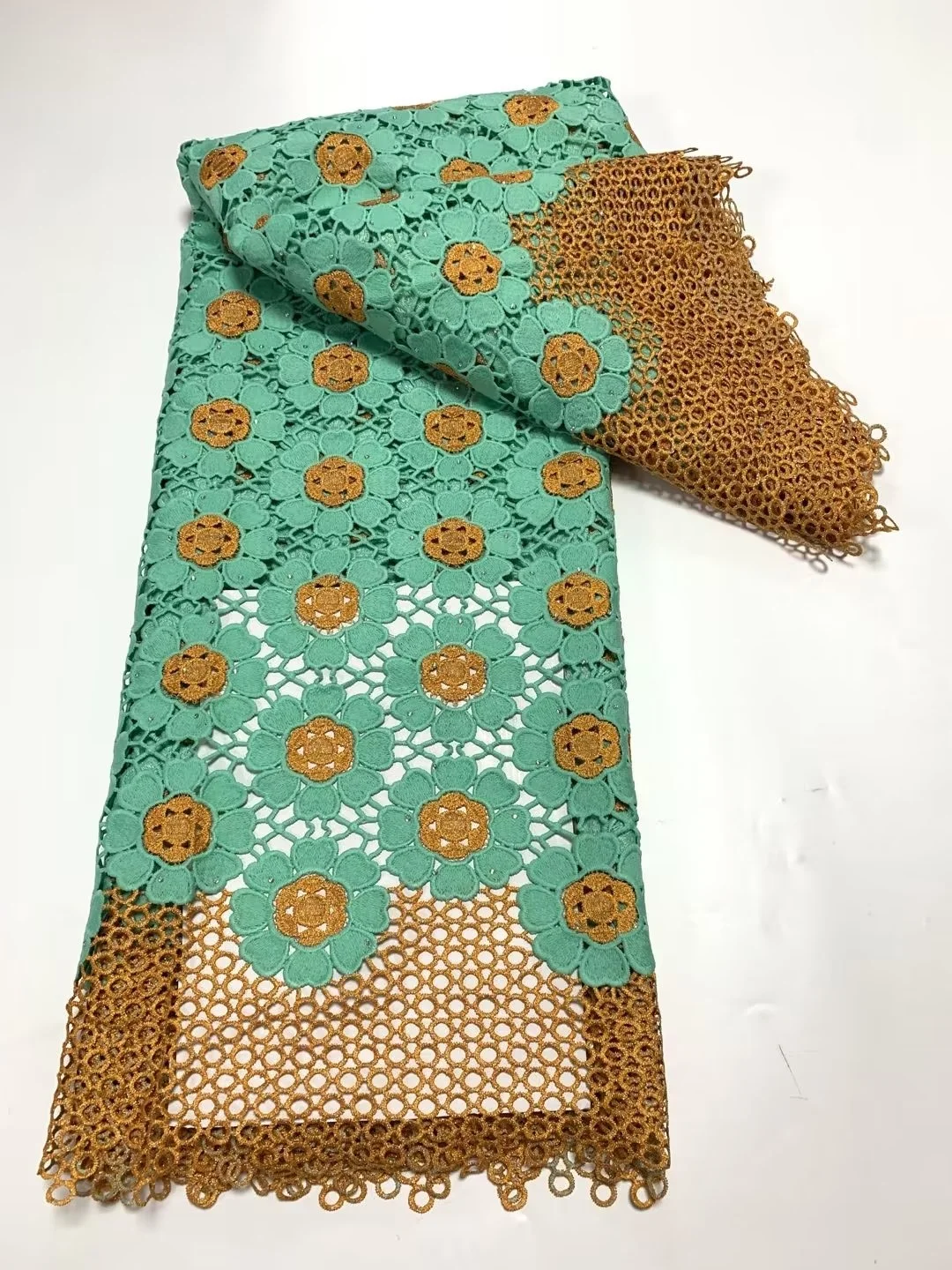 African Guipure Lace Fabric Embroidery 2022 High Quality With Stones Nigerian Guipure Cord Lace Fabric For Party Dress Sew
African Guipure Lace Fabric Embroidery 2022 High Quality With Stones Nigerian Guipure Cord Lace Fabric For Party Dress Sew