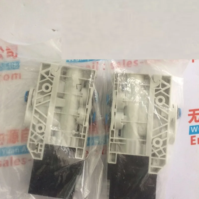 VUVB-S-M42-AZD-QX-1C1 537534 VUVB-ST12-M52-MZH-QX-1T1 557649 FESTO The electromagnetic valve
VUVB-S-M42-AZD-QX-1C1 537534 VUVB-ST12-M52-MZH-QX-1T1 557649 FESTO The electromagnetic valve