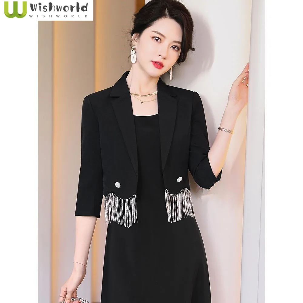 Short Tassel Small Suit Coat Women's Spring and Summer Fashion Dress Temperament Casual Korean Suspender Dress Suit
Short Tassel Small Suit Coat Women's Spring and Summer Fashion Dress Temperament Casual Korean Suspender Dress Suit