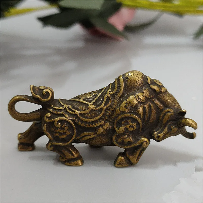 5.2X1.5X2.3CM Half Handmade Cow Retro Fengshui Copper Auspicious Teapot Home/Office Desk Putting Decorate Ornaments
5.2X1.5X2.3CM Half Handmade Cow Retro Fengshui Copper Auspicious Teapot Home/Office Desk Putting Decorate Ornaments