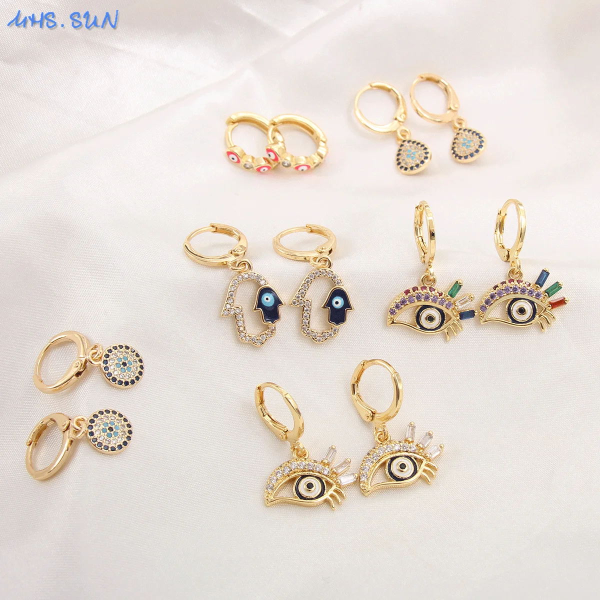 MHS.SUN Newest Gold Color Zircon Hand Earrings Bohemia Evil Eye Turkish Hoop Earrings For Women Ears Statement Jewelry
MHS.SUN Newest Gold Color Zircon Hand Earrings Bohemia Evil Eye Turkish Hoop Earrings For Women Ears Statement Jewelry