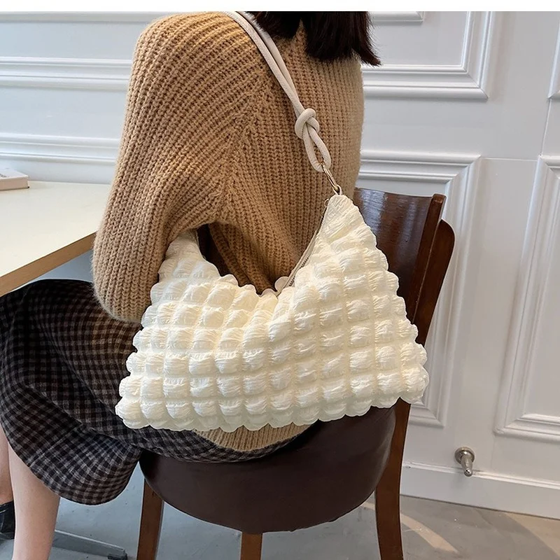 High Quality Ladies Plaid Tote Bag 2022 New Nylon Cloth Shoulder Bag Fashion Underarm Bag Casual Versatile Net Red Handbag Women
High Quality Ladies Plaid Tote Bag 2022 New Nylon Cloth Shoulder Bag Fashion Underarm Bag Casual Versatile Net Red Handbag Women