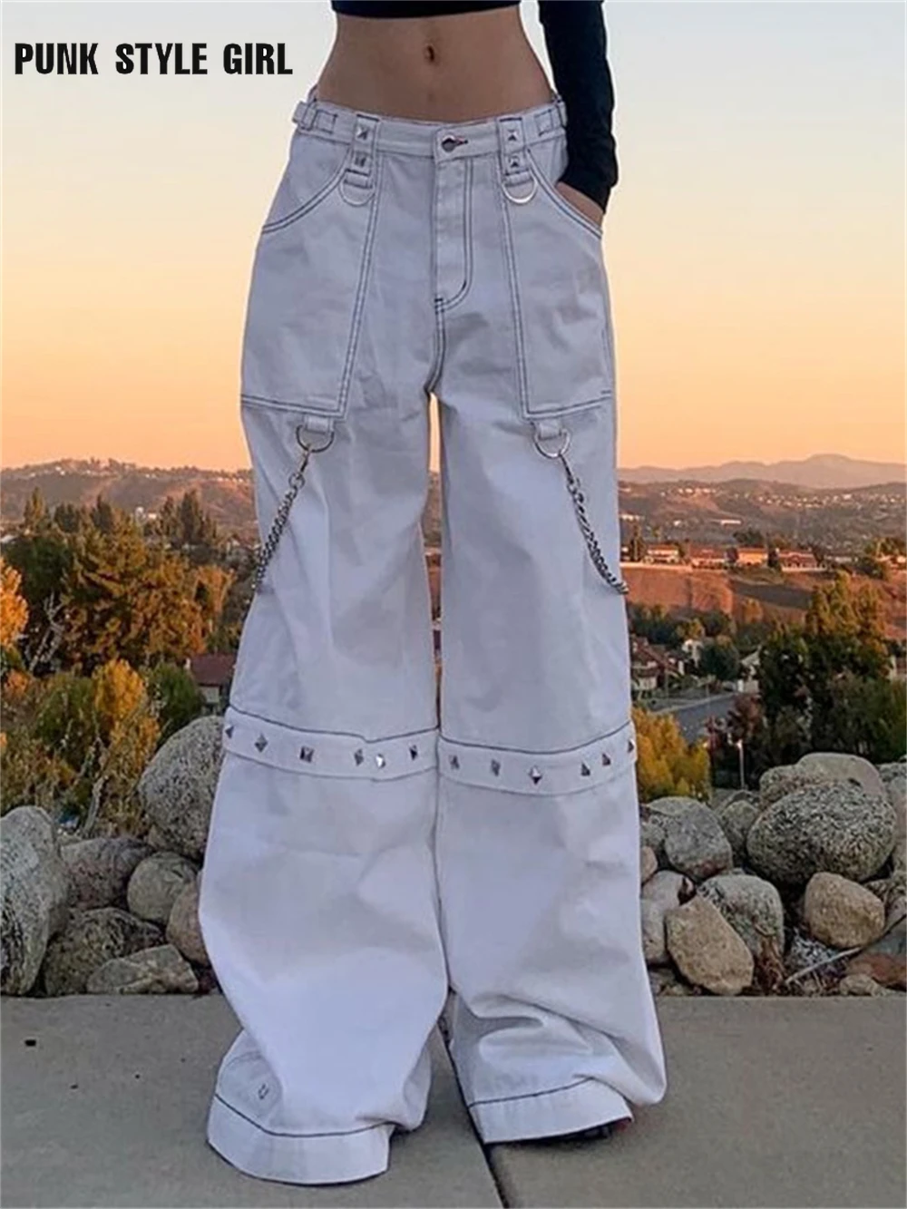 Hip Hop Style Cargo Pants Women Rivet Chain Punk Streetwear Jeans Denim Pants Wide Leg Baggy Oversize Loose Solid Color Trousers
Hip Hop Style Cargo Pants Women Rivet Chain Punk Streetwear Jeans Denim Pants Wide Leg Baggy Oversize Loose Solid Color Trousers