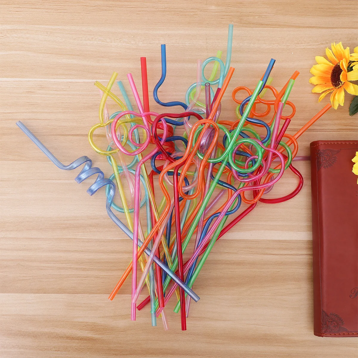 24 Pcs Disposable Drinking Straws PET 5mm Crazy Straws Home Restaurant Bar Decorative Supplies Random Style
24 Pcs Disposable Drinking Straws PET 5mm Crazy Straws Home Restaurant Bar Decorative Supplies Random Style