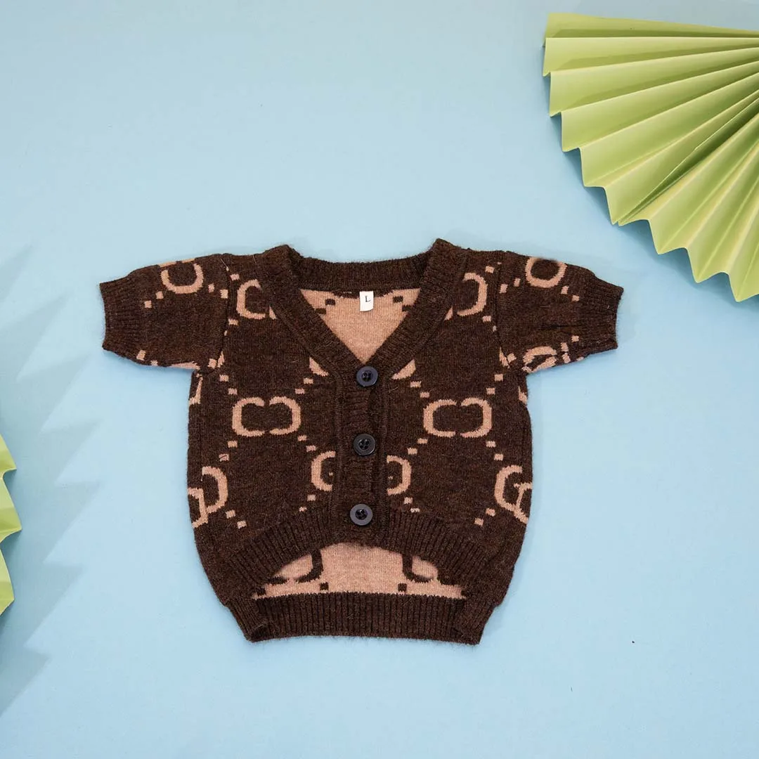 Luxury Dog Sweater Designer Autumn Winter Warm Pet Clothes Small Medium Dogs cardigan French Bulldog Schnauzer Corgi Comfortable
Luxury Dog Sweater Designer Autumn Winter Warm Pet Clothes Small Medium Dogs cardigan French Bulldog Schnauzer Corgi Comfortable