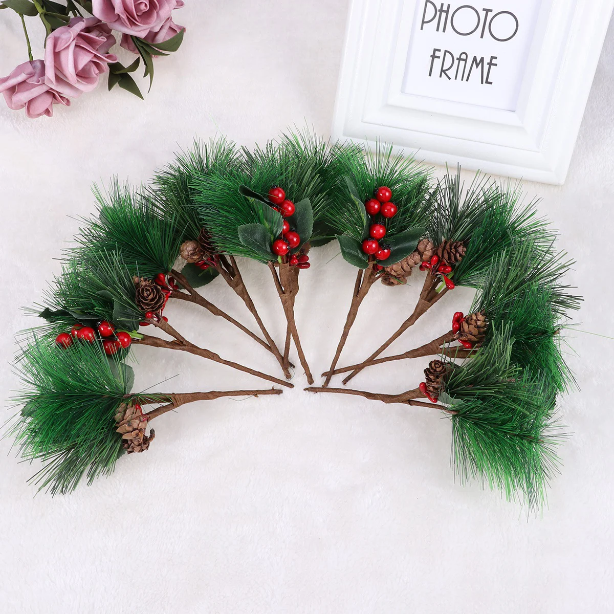 

10pcs Pinecone Garland Artificial Berry Spray Pine Cones Pine Picks Berry Branch Wreath Pip Berry Stems