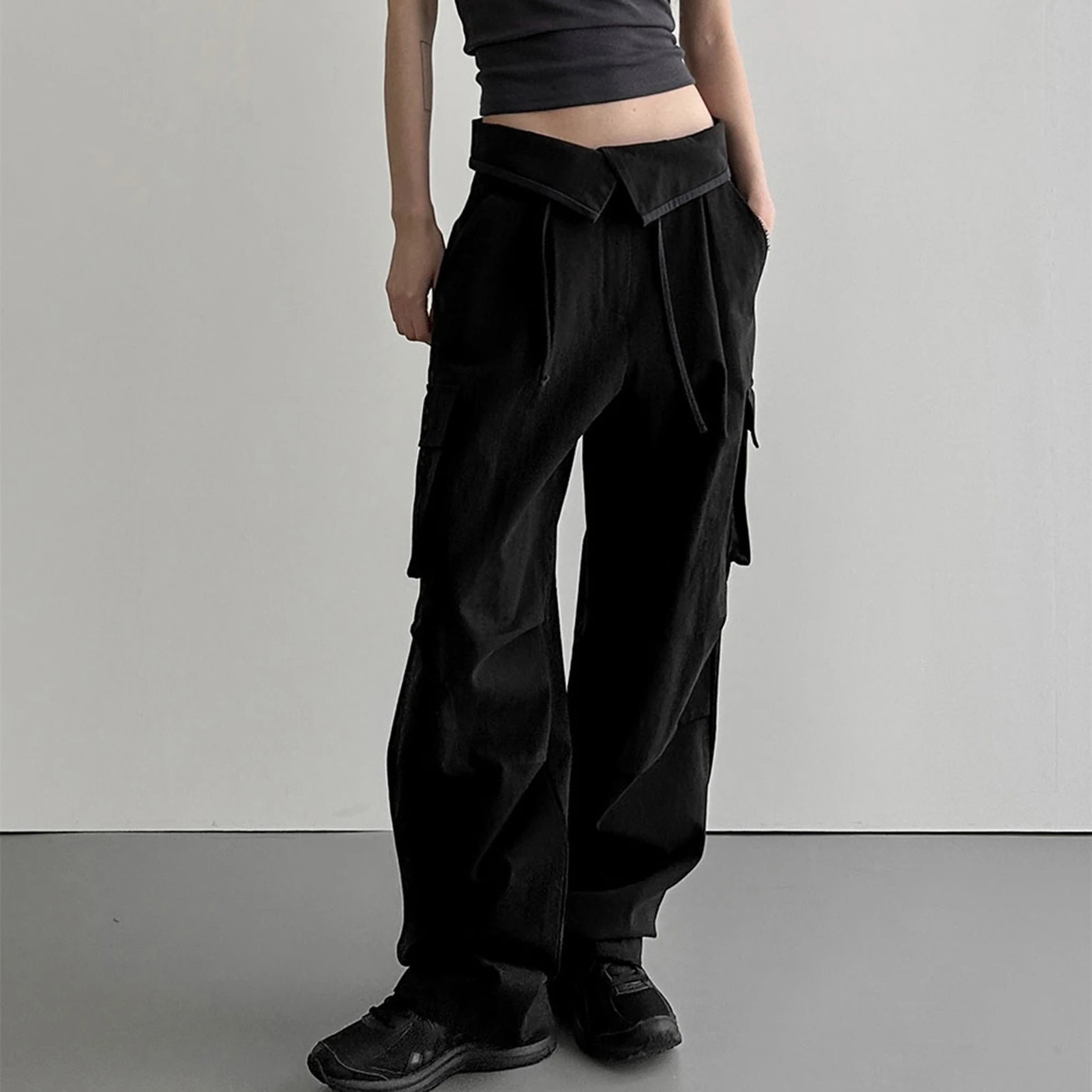 Black Casual Pants Waistband Turnup Design Handsome Cargo Pants Side Pockets Trousers Soft Comfottable Y2K Style for Women 
Black Casual Pants Waistband Turnup Design Handsome Cargo Pants Side Pockets Trousers Soft Comfottable Y2K Style for Women