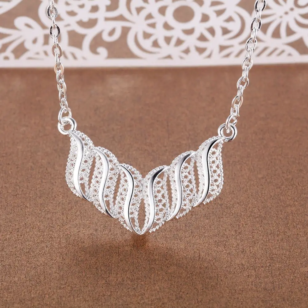925 Sterling Silver Necklace For Women Jewelry 18 inches beautiful elegant flowers Pendant Fashion Christmas gifts Wedding party
925 Sterling Silver Necklace For Women Jewelry 18 inches beautiful elegant flowers Pendant Fashion Christmas gifts Wedding party