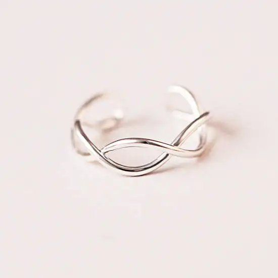 925 Sterling Silver Hollow Cross Rings For Women Adjustable Size Wedding Finger Rings
925 Sterling Silver Hollow Cross Rings For Women Adjustable Size Wedding Finger Rings