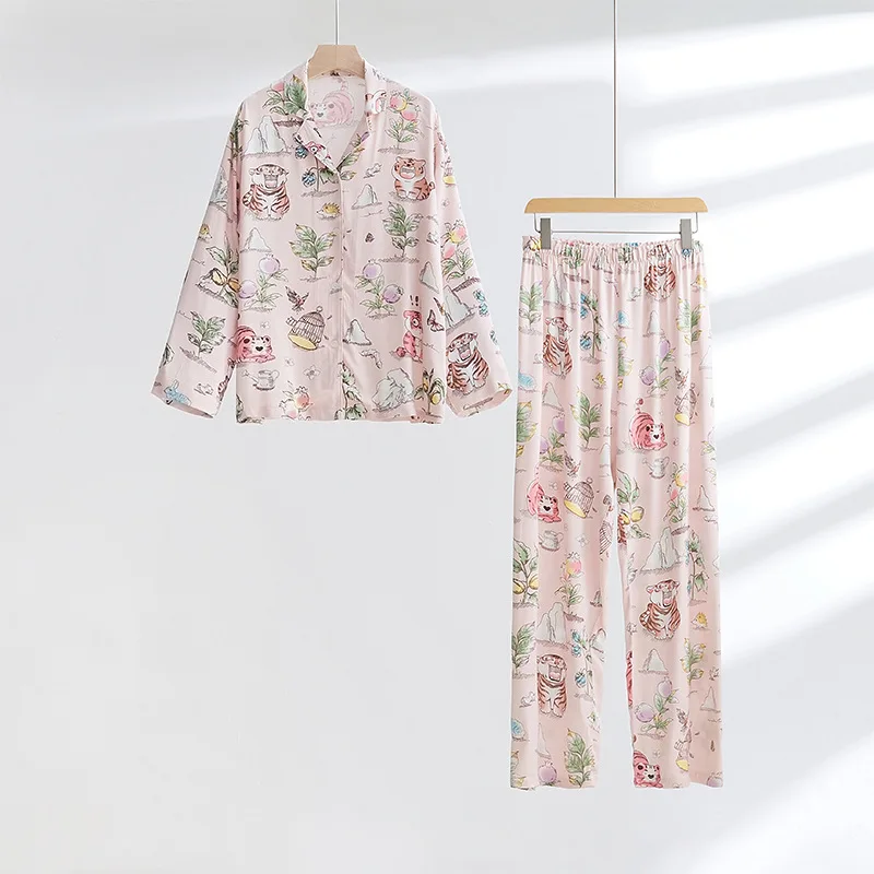 2023 Cartoon Cute Satin Home Clothes Zoo Cardigan Long Sleeve Pajamas Women Viscose Pijama Sexy Mujer Loose Pyjama Pour Femme
2023 Cartoon Cute Satin Home Clothes Zoo Cardigan Long Sleeve Pajamas Women Viscose Pijama Sexy Mujer Loose Pyjama Pour Femme