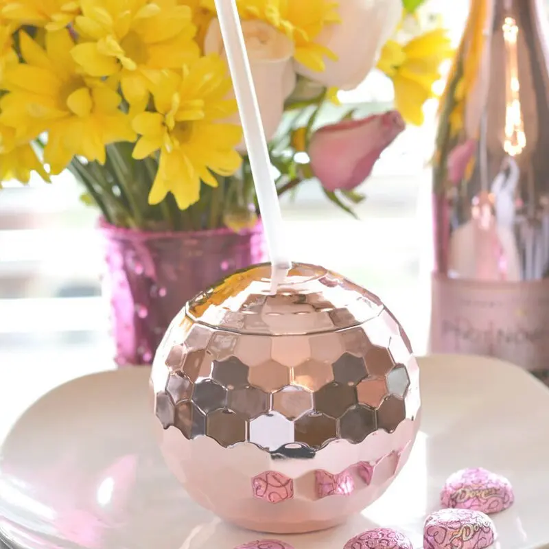 1-4PCS 600ml Disco Ball Cups with Straw Flash Cocktail Cup KTV Nightclub Party Wine Glass Drinking Beer Juices Mug Bar Supply
1-4PCS 600ml Disco Ball Cups with Straw Flash Cocktail Cup KTV Nightclub Party Wine Glass Drinking Beer Juices Mug Bar Supply