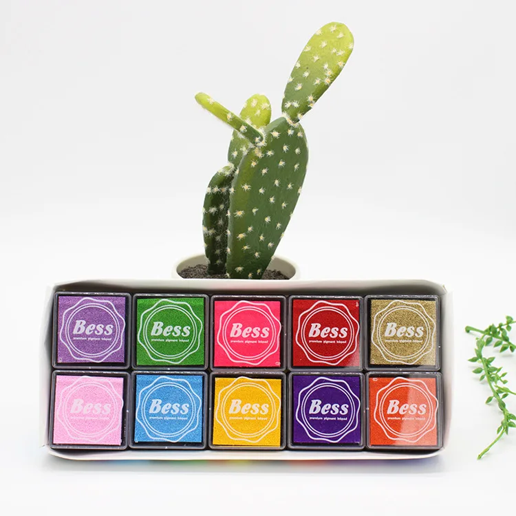 20 Color Set 4 * 4cm Finger Painting Stamp Pad Color Inkpad Rubber Cute Children Teacher Seal Pad Stamps Background Stamp
20 Color Set 4 * 4cm Finger Painting Stamp Pad Color Inkpad Rubber Cute Children Teacher Seal Pad Stamps Background Stamp