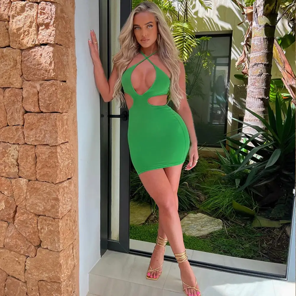 Mini Dress Front Hollow Push Up Hip Wrap Halter Backless Women Short Dress Club Wear 2022 Cut Y2K Bodycon Dress vestido
Mini Dress Front Hollow Push Up Hip Wrap Halter Backless Women Short Dress Club Wear 2022 Cut Y2K Bodycon Dress vestido