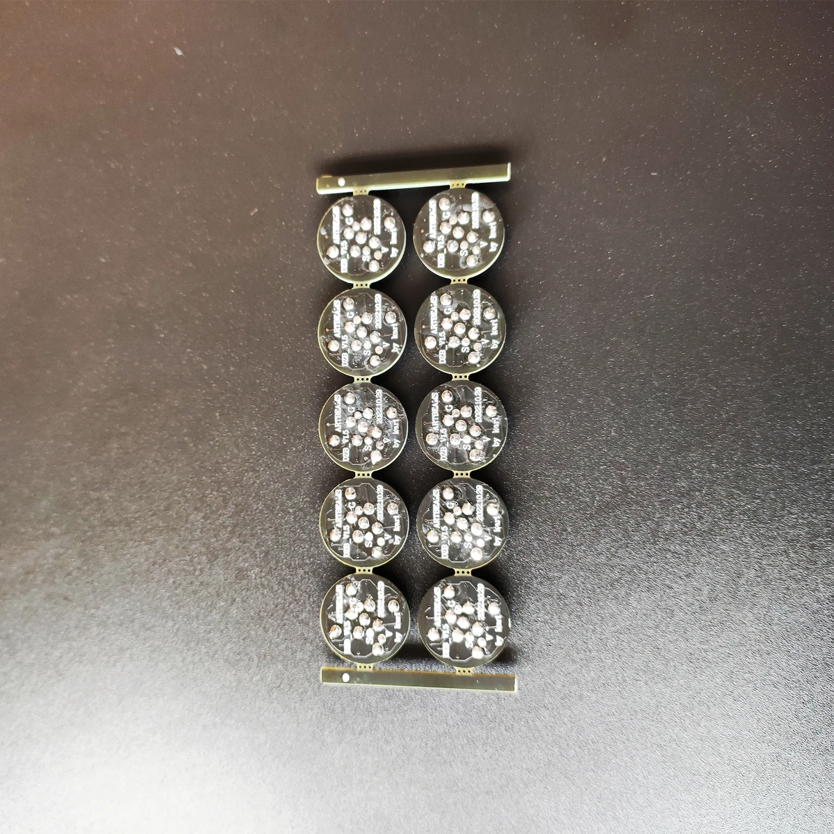 1 шт. Neopixel Led V3 Hilt Side Pcb коннектор, 16 светодиодов, 9 Коротких контактов, аксессуар для светового меча Neopixel
1 шт. Neopixel Led V3 Hilt Side Pcb коннектор, 16 светодиодов, 9 Коротких контактов, аксессуар для светового меча Neopixel