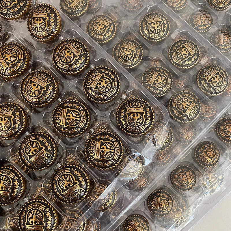 6pcs Coats Jacket Retro Crown Pattern metal Shank Buttons Clothing Decorative Scrapbooking Supply Diy Apparel Sewing Accessories
6pcs Coats Jacket Retro Crown Pattern metal Shank Buttons Clothing Decorative Scrapbooking Supply Diy Apparel Sewing Accessories