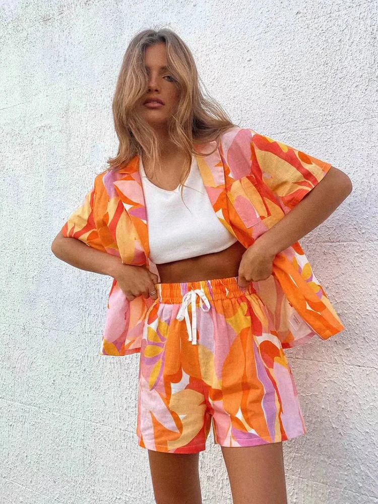 KBAT 2022 Vintage Women Suit Summer 2 Pieces Women Sets Oversized Short Sleeve Shirts Elastic High Waist Wide Leg Short Pants
KBAT 2022 Vintage Women Suit Summer 2 Pieces Women Sets Oversized Short Sleeve Shirts Elastic High Waist Wide Leg Short Pants