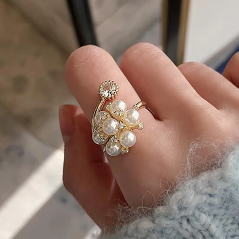 Classic Fashion Crystal Gold Color Open Pearl Flower Ring for Women Girls New Exquisite Vintage Finger Ring Jewelry Gift
Classic Fashion Crystal Gold Color Open Pearl Flower Ring for Women Girls New Exquisite Vintage Finger Ring Jewelry Gift