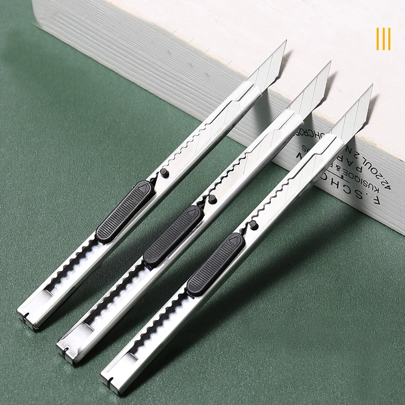 3Pcs Utility Knife Stainless Steel Metal Blade Self-locking Design Non-Slip Unboxing Knife Paper Cut Handicraft Carving Tools 
3Pcs Utility Knife Stainless Steel Metal Blade Self-locking Design Non-Slip Unboxing Knife Paper Cut Handicraft Carving Tools