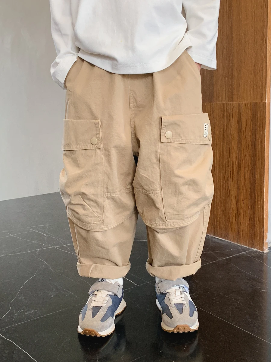 Boys' Pants Autumn Clothing 2022 Autumn New Children's Loose All-Matching Casual Boy Khaki Overalls Fashion
Boys' Pants Autumn Clothing 2022 Autumn New Children's Loose All-Matching Casual Boy Khaki Overalls Fashion