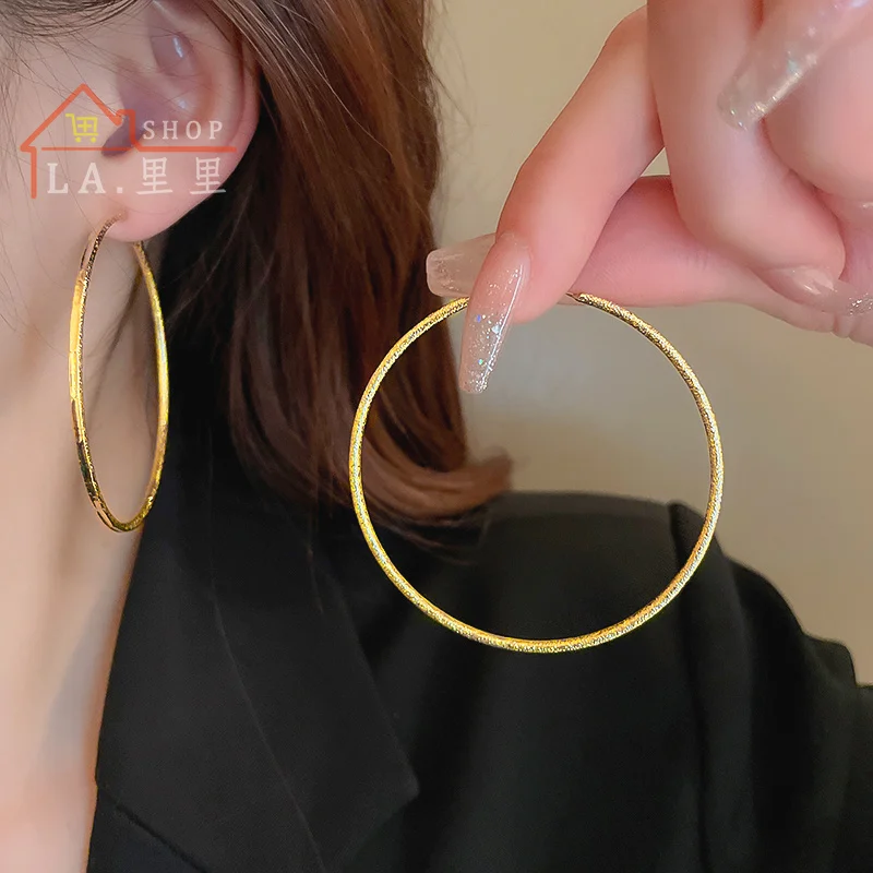 Fashion Women Jewelry 2023 Stainless Steel Large Hoops For Women Accessories New Luxury Earrings Big Earrings Free Shipping
Fashion Women Jewelry 2023 Stainless Steel Large Hoops For Women Accessories New Luxury Earrings Big Earrings Free Shipping