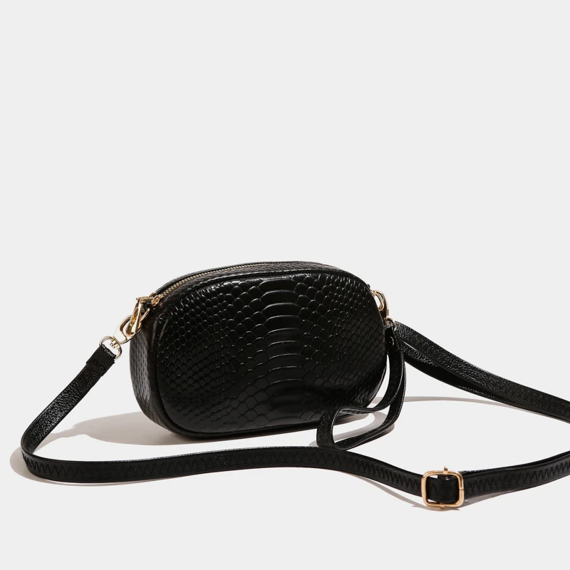 High Quality Small Square Bag Casual Leather Messenger Bag Cowhide Women's Shoulder Bag Summer Fashion Handbag Mobile Wallet
High Quality Small Square Bag Casual Leather Messenger Bag Cowhide Women's Shoulder Bag Summer Fashion Handbag Mobile Wallet