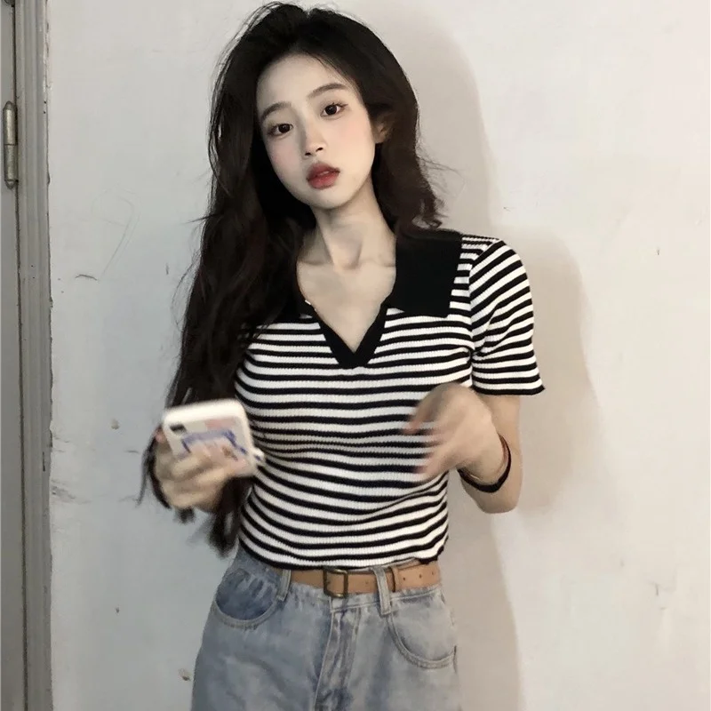 Polo Collar Striped Short-Sleeved Knitted T-shirt Women's Ins Trendy Design Sense Niche Slim-Fit Slimming Chic Hong Kong Flavor
Polo Collar Striped Short-Sleeved Knitted T-shirt Women's Ins Trendy Design Sense Niche Slim-Fit Slimming Chic Hong Kong Flavor