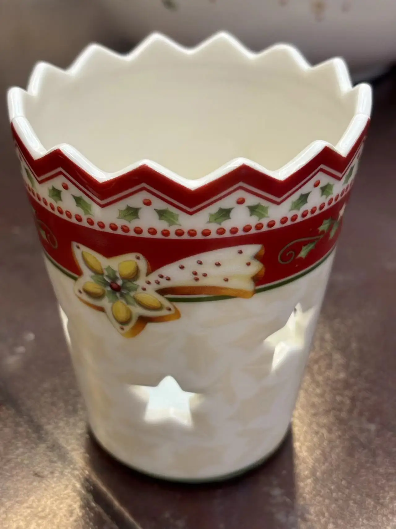 Рождественская тарелка V Bao
Рождественская тарелка V Bao