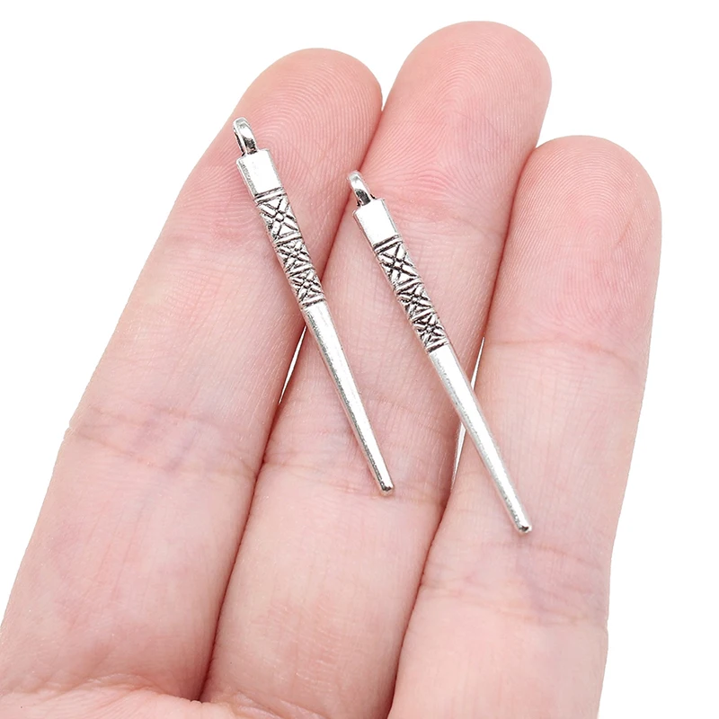 5Pairs Dollhouses Miniature Metal Chopsticks Kitchen Accessories for Doll House Mini Tableware Decor Kids Pretend Play Toys Gift
5Pairs Dollhouses Miniature Metal Chopsticks Kitchen Accessories for Doll House Mini Tableware Decor Kids Pretend Play Toys Gift