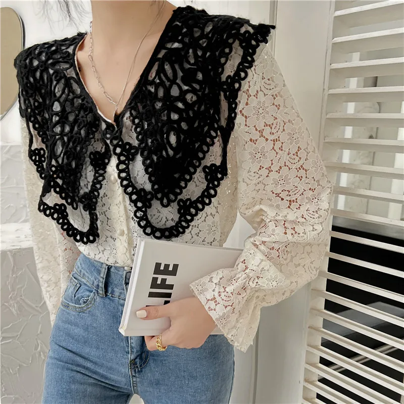 Elegant Lace Embroidery White Women Shirt Blouse Hollow Out Petal Sleeve Fashion 2022 Summer New Patchwork Mesh Design Tops
Elegant Lace Embroidery White Women Shirt Blouse Hollow Out Petal Sleeve Fashion 2022 Summer New Patchwork Mesh Design Tops