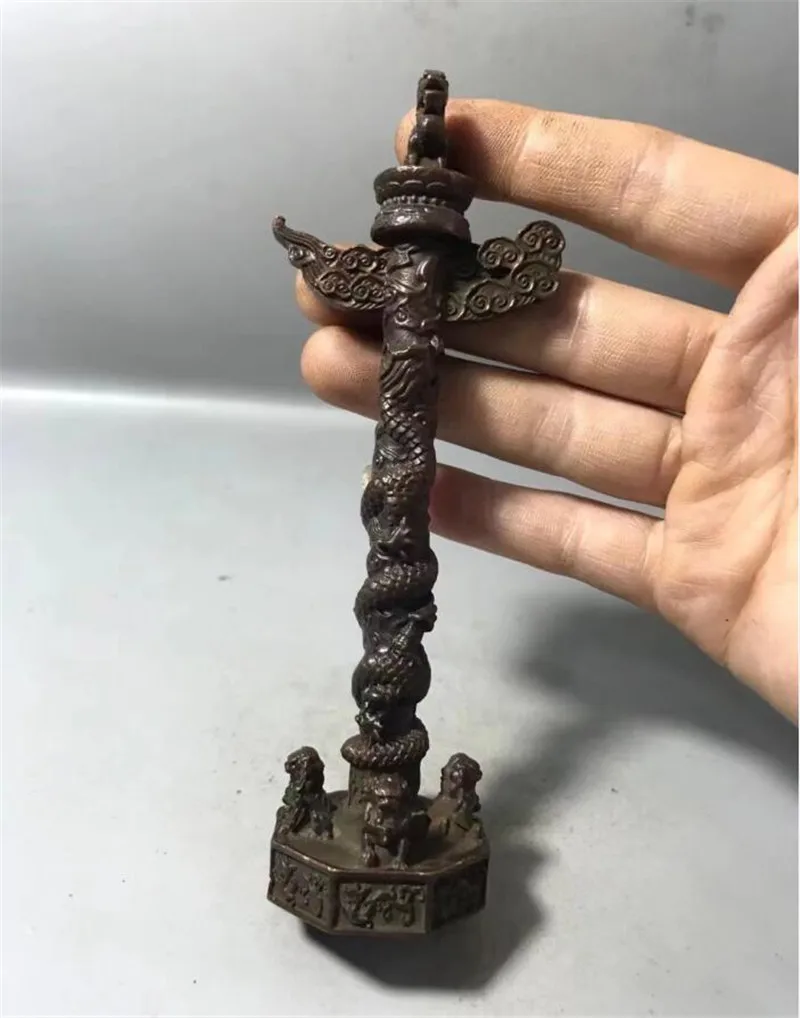 Archaize seiko brass Dragon Pillar Auspicious clouds household decoration crafts small statue
Archaize seiko brass Dragon Pillar Auspicious clouds household decoration crafts small statue