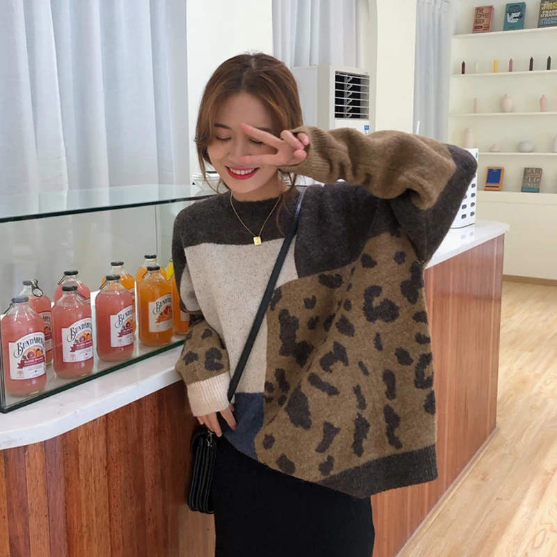 Leopard Patchwork Cashmere Sweater Women Loose Casual Knitted Pullovers Autumn Soft Knitwear Female Retro Jumper
Leopard Patchwork Cashmere Sweater Women Loose Casual Knitted Pullovers Autumn Soft Knitwear Female Retro Jumper