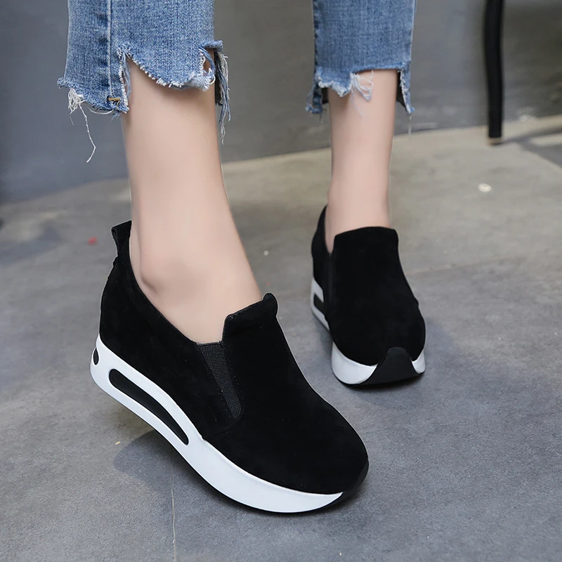 All-Match Women Loafers With Fur Clogs Platform Korean Shoes Round Toe Casual Female Sneakers Shallow Mouth Black Flats Ladies'
All-Match Women Loafers With Fur Clogs Platform Korean Shoes Round Toe Casual Female Sneakers Shallow Mouth Black Flats Ladies'