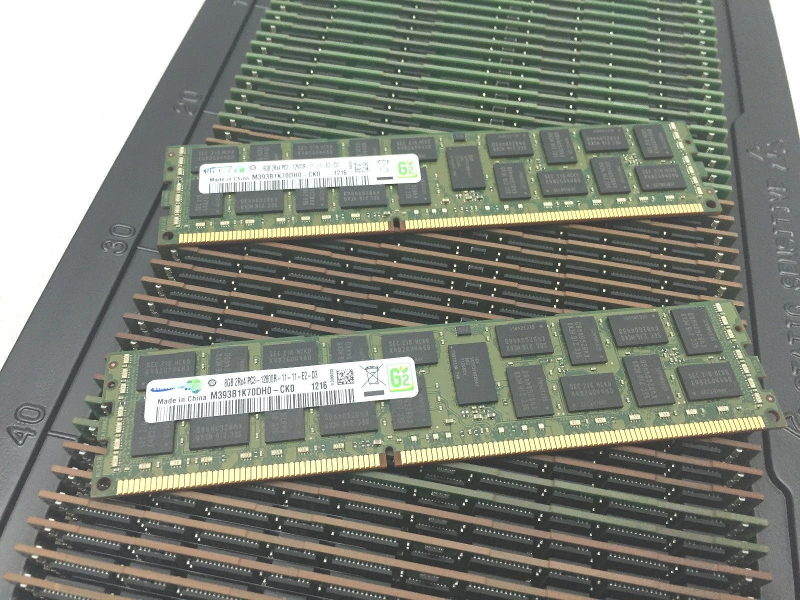 RAM Original DL388 G8 DL560 G8 DL580 G8 server memory 8G DDR3 1600 ECC REG
RAM Original DL388 G8 DL560 G8 DL580 G8 server memory 8G DDR3 1600 ECC REG