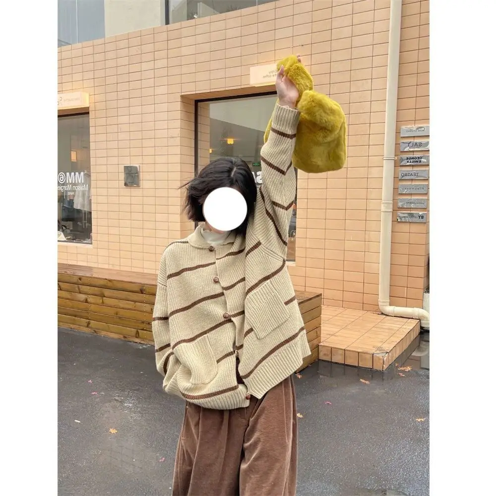 Vintage Sweet Khaki Stripe Sweater Cardigan Women Harajuku Korean Fashion Oversize Knitted Jumper Female Preppy Style
Vintage Sweet Khaki Stripe Sweater Cardigan Women Harajuku Korean Fashion Oversize Knitted Jumper Female Preppy Style
