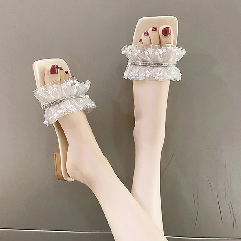Female Shoes Slippers Casual Slides String Bead Platform Low Square heel 2022 Luxury Flat Soft Block Rubber PU Female Shoes Slip
Female Shoes Slippers Casual Slides String Bead Platform Low Square heel 2022 Luxury Flat Soft Block Rubber PU Female Shoes Slip