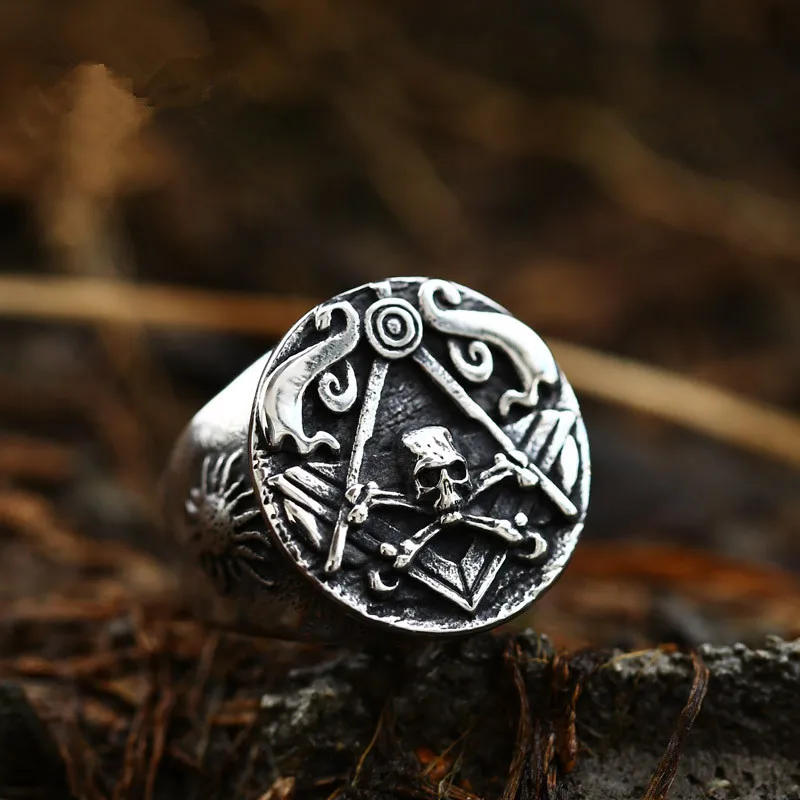 Aroutty 316L Stainless Steel Masonic Freemasonry Skull Men Rings Punk Rock Hip Hop for Biker Male Boyfriend Fashion Jewelry Gift
Aroutty 316L Stainless Steel Masonic Freemasonry Skull Men Rings Punk Rock Hip Hop for Biker Male Boyfriend Fashion Jewelry Gift