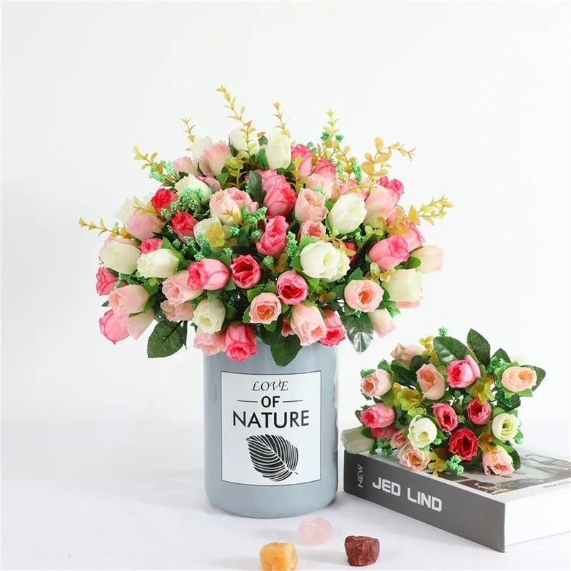6pcs high-end simulation fake bouquet a 18-head bud core rose home wedding indoor and outdoor decoration plastic flower bouquet
6pcs high-end simulation fake bouquet a 18-head bud core rose home wedding indoor and outdoor decoration plastic flower bouquet
