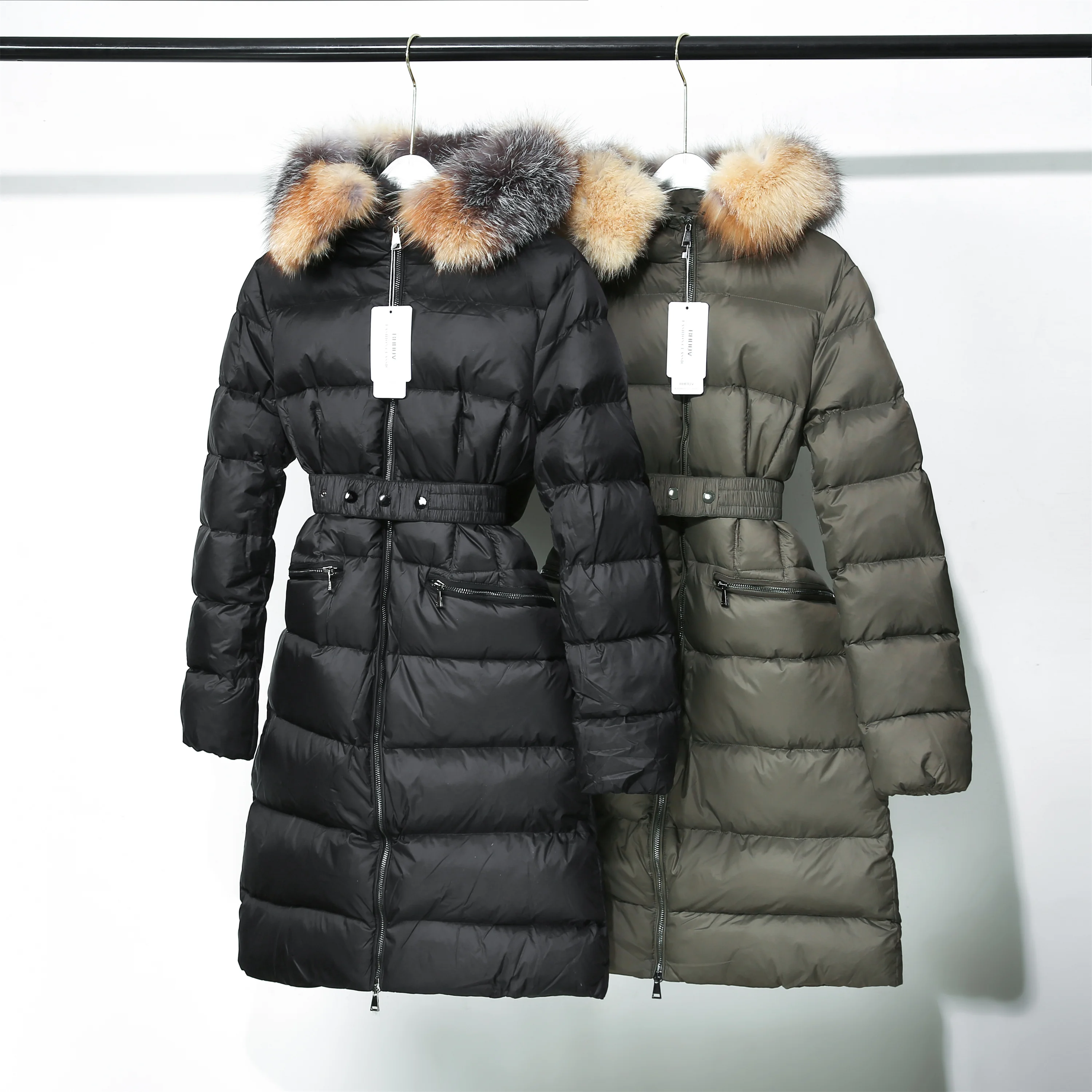 Winter's new detachable big fox fur collar super long belt women's thickened down jacket
Winter's new detachable big fox fur collar super long belt women's thickened down jacket