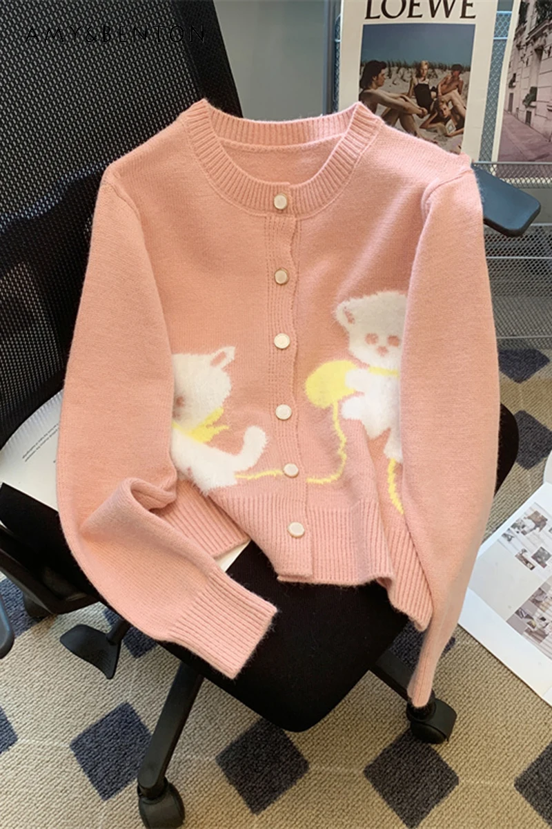 Sweetwear Match Sweater Top Cartoon Sweater Coat Female Autumn and Winter High Sense Idle Style Pink Knitted Cardigan Jacket
Sweetwear Match Sweater Top Cartoon Sweater Coat Female Autumn and Winter High Sense Idle Style Pink Knitted Cardigan Jacket