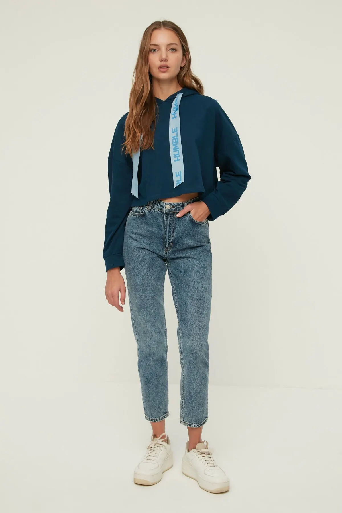 Женская Толстовка темно-синяя укороченная Толстовка приталенные вязаные толстовки Модные всесезонные новые дизайнерские пуловеры флисов... 
Женская Толстовка темно-синяя укороченная Толстовка приталенные вязаные толстовки Модные всесезонные новые дизайнерские пуловеры флисов...