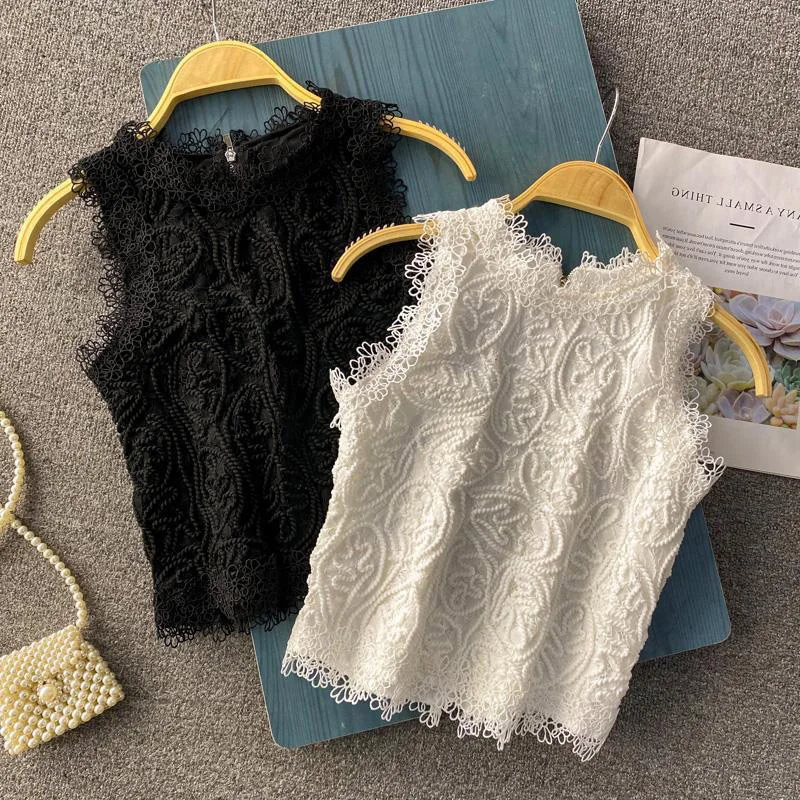 Blouses Women O-Neck Sleeveless Hollow Out Lace Shirt 2022 Summer Fashion Back Zipper Slim Temperament Tops
Blouses Women O-Neck Sleeveless Hollow Out Lace Shirt 2022 Summer Fashion Back Zipper Slim Temperament Tops