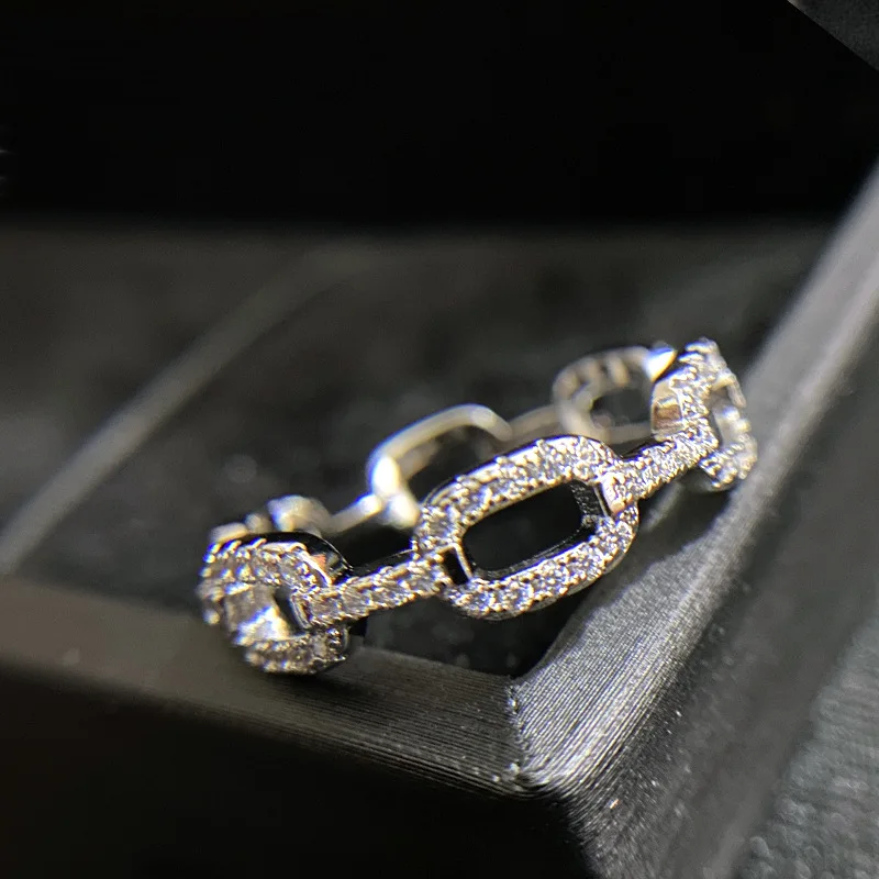 European and American classic popular 18K gold plated chain women's 3A zirconium ring women
European and American classic popular 18K gold plated chain women's 3A zirconium ring women